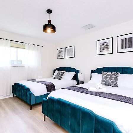 Modern Spacious 5-Bedroom Home With Pool Hollywood Eksteriør bilde